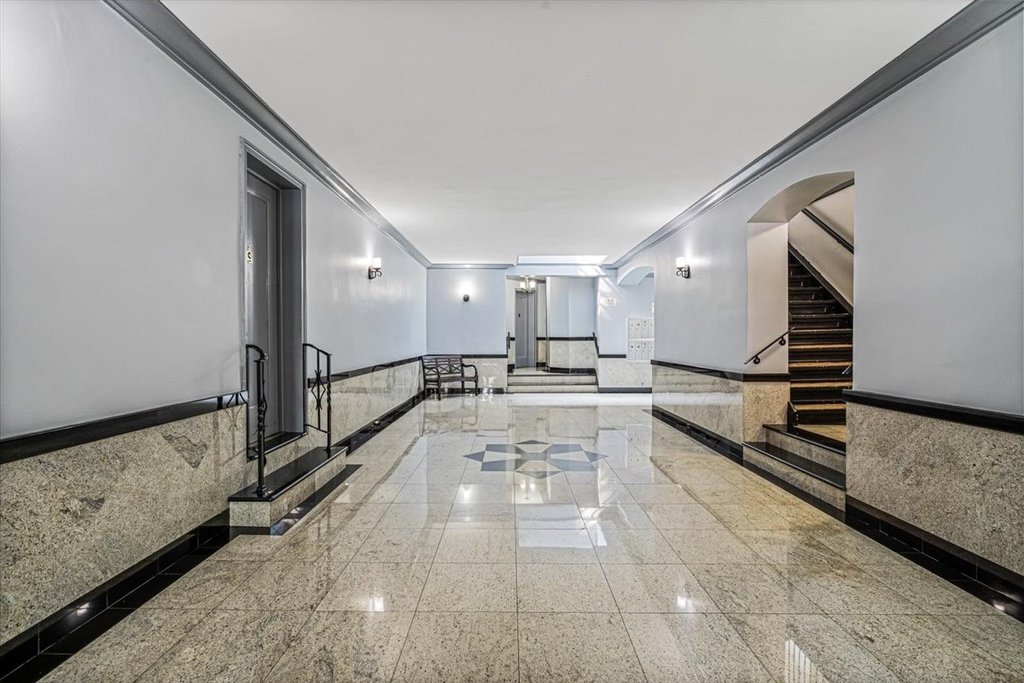 111-45 76th Avenue, Unit B62 photo 3