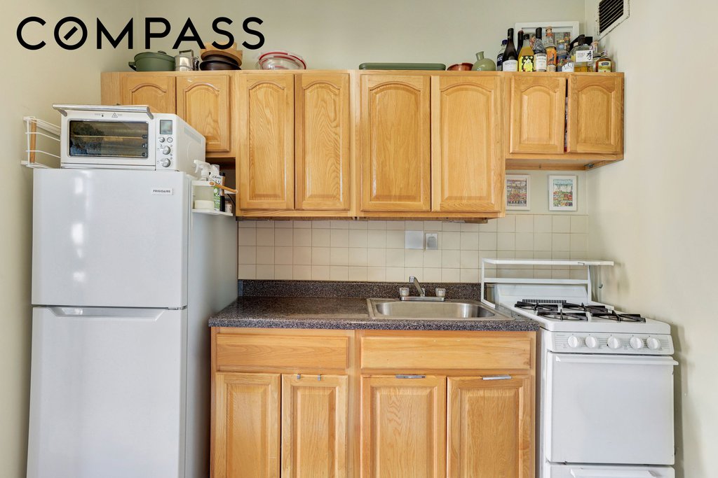 424 East 115th Street, Unit 4A photo 4