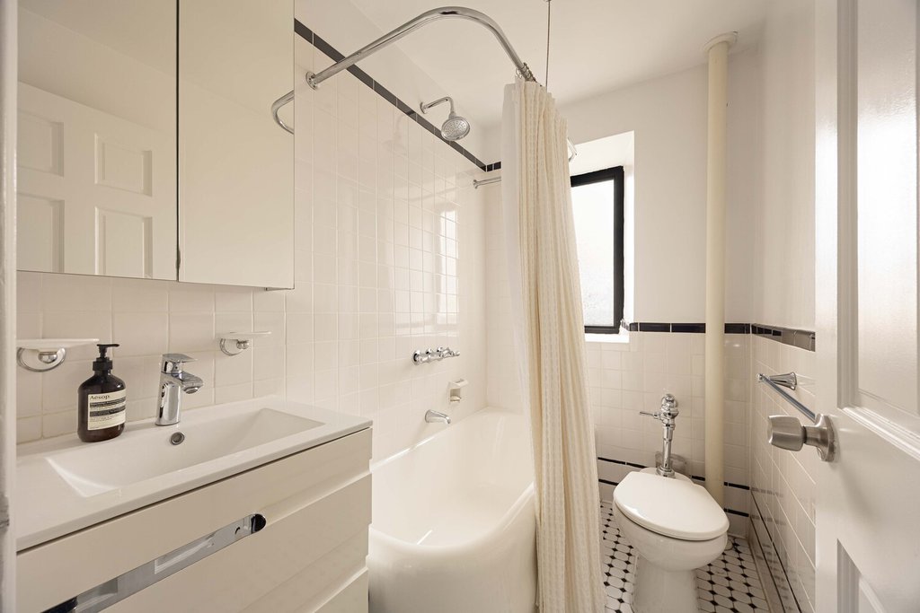 166 East 96th Street, Unit 9B photo 6