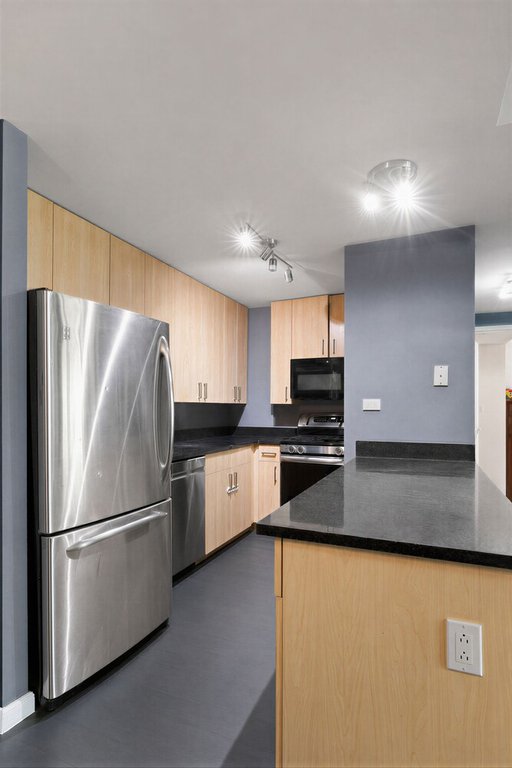 736 West 187th Street, Unit 302 photo 5