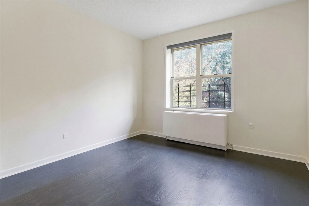736 West 187th Street, Unit 302 photo 8