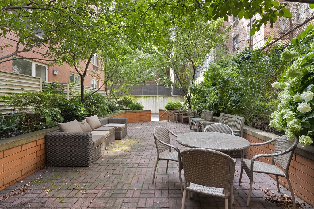 736 West 187th Street, Unit 302 photo 16