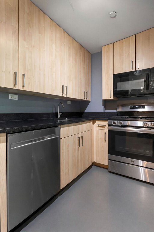 736 West 187th Street, Unit 302 photo 6