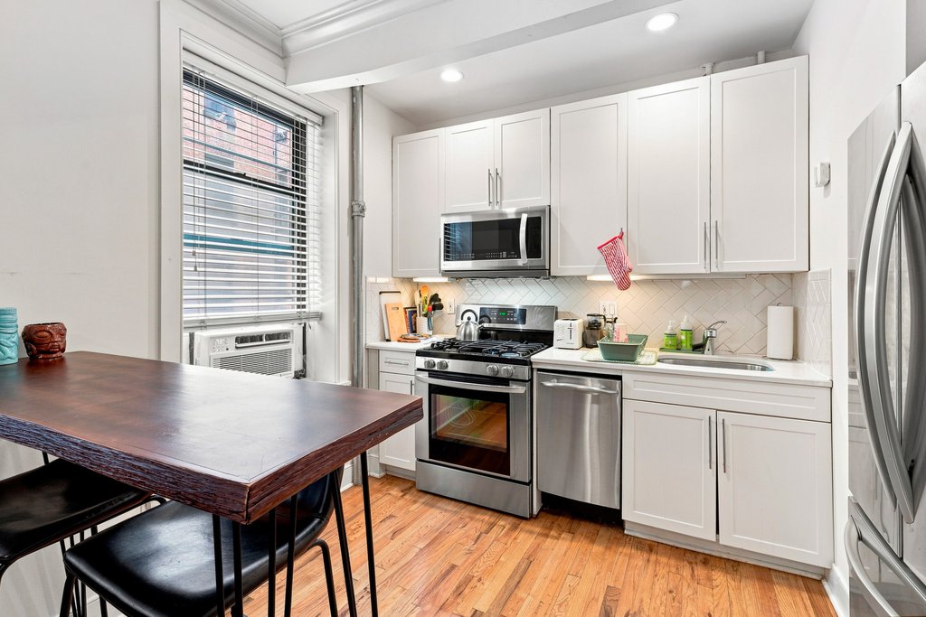 710 Riverside Drive, Unit 3F photo 2