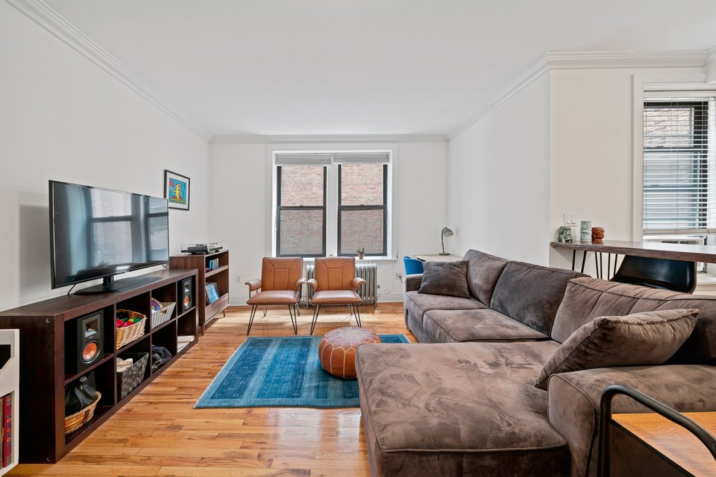 710 Riverside Drive, Unit 3F photo 3