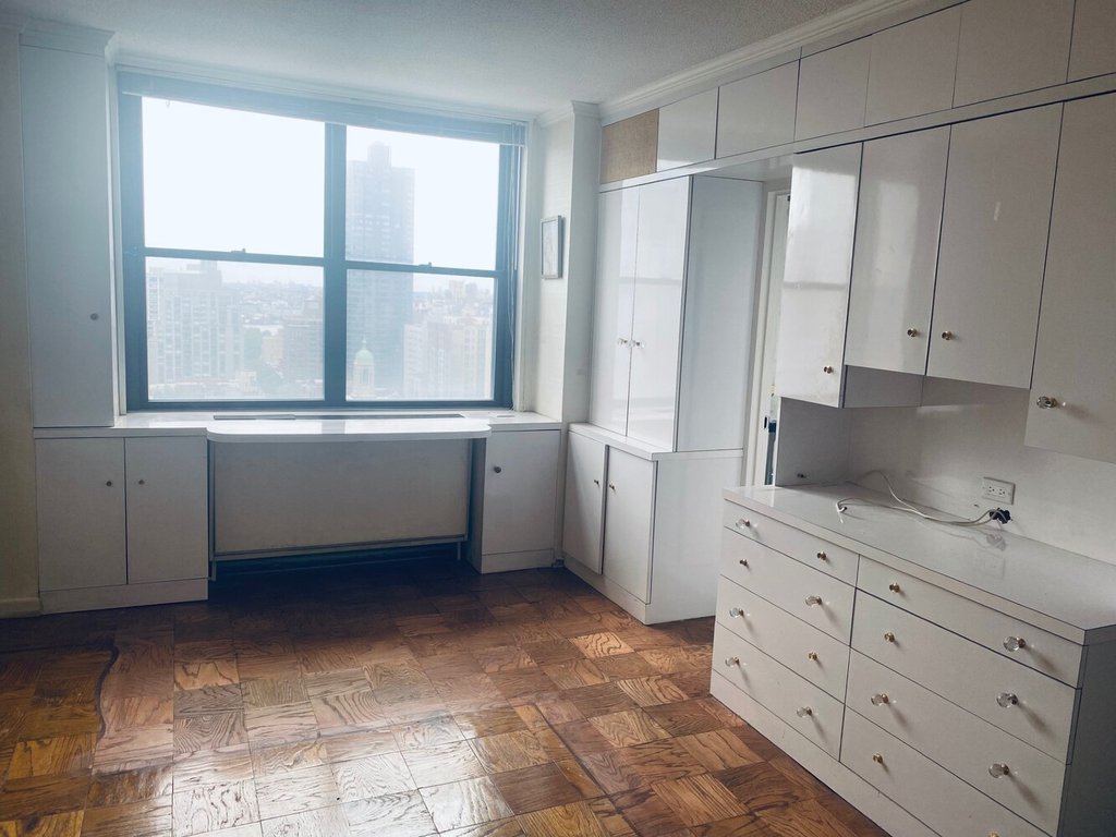 301 East 87th Street, Unit 21A photo 5