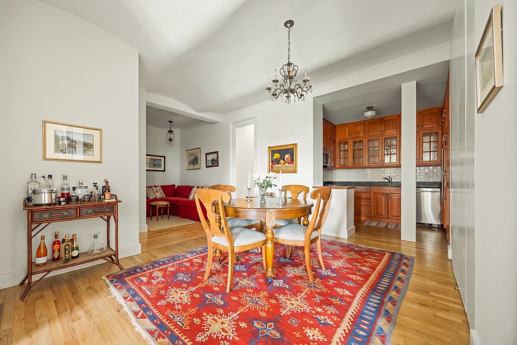 720 Greenwich Street, Unit 8AB photo 4