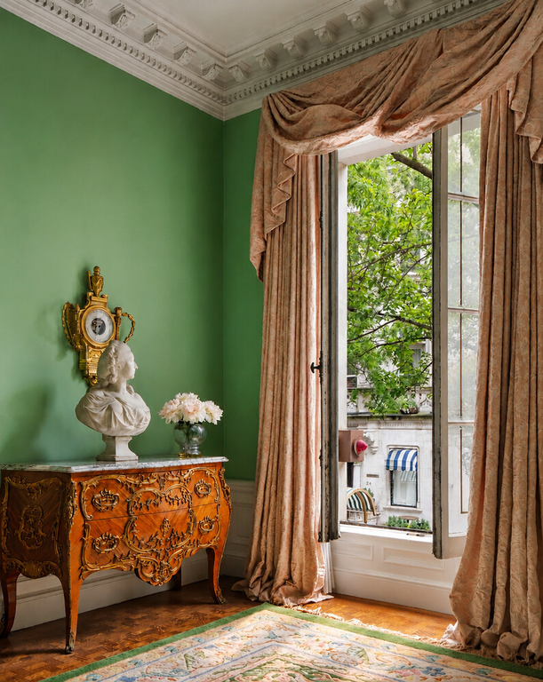 21 East 81st Street – For Sale photo 2
