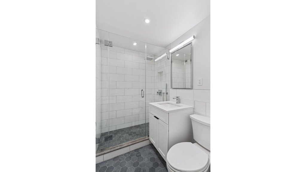 140 West End Avenue, Unit 21U photo 13