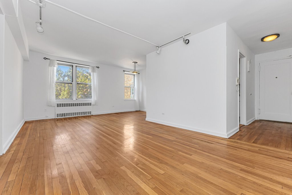105-25 67th Road, Unit 4A photo 2