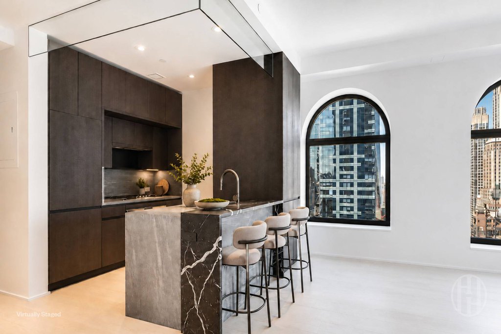 130 William Street, Unit 39A photo 2