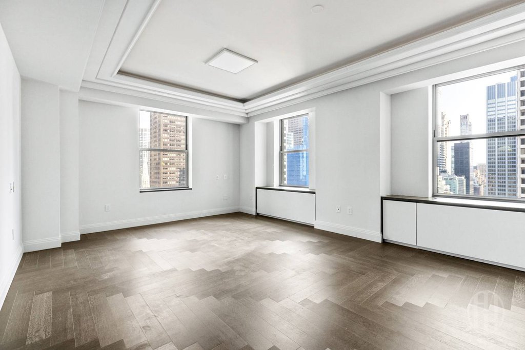 303 Park Avenue, Unit 2905 photo 3