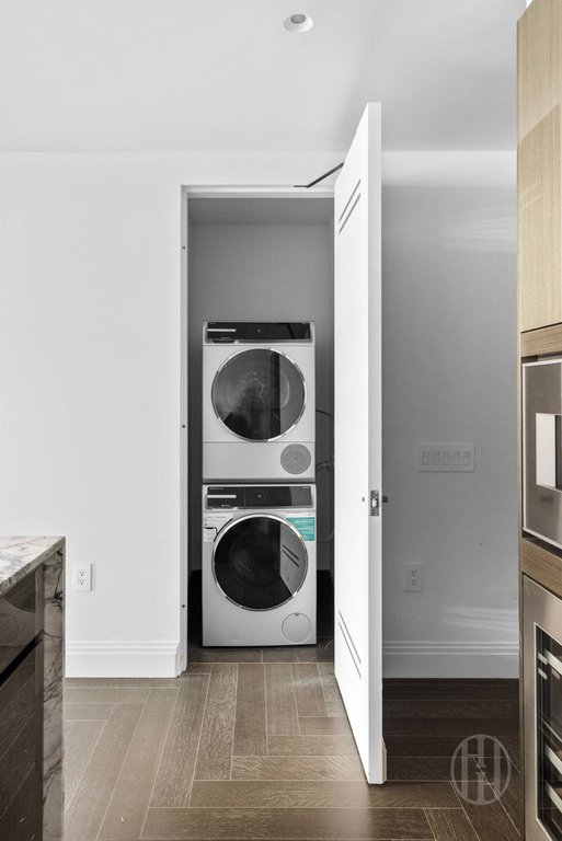 303 Park Avenue, Unit 2905 photo 22