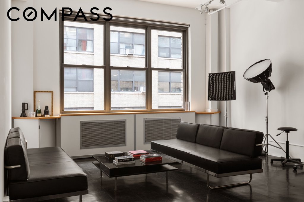 335 West 38th Street, Unit 4 photo 11