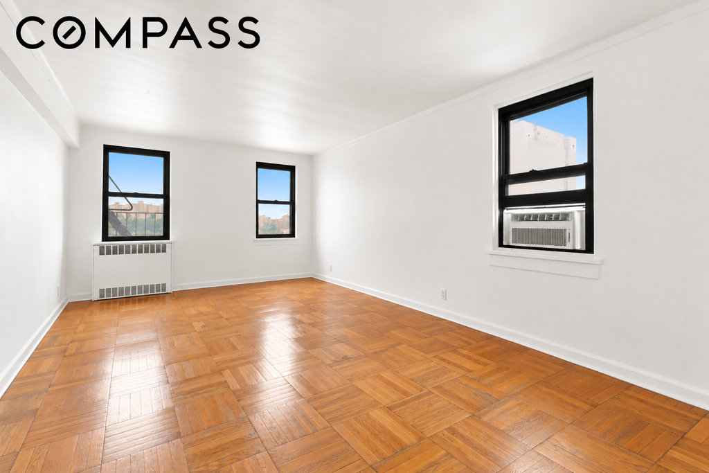 90 Park Terrace East, Unit 5B photo 2