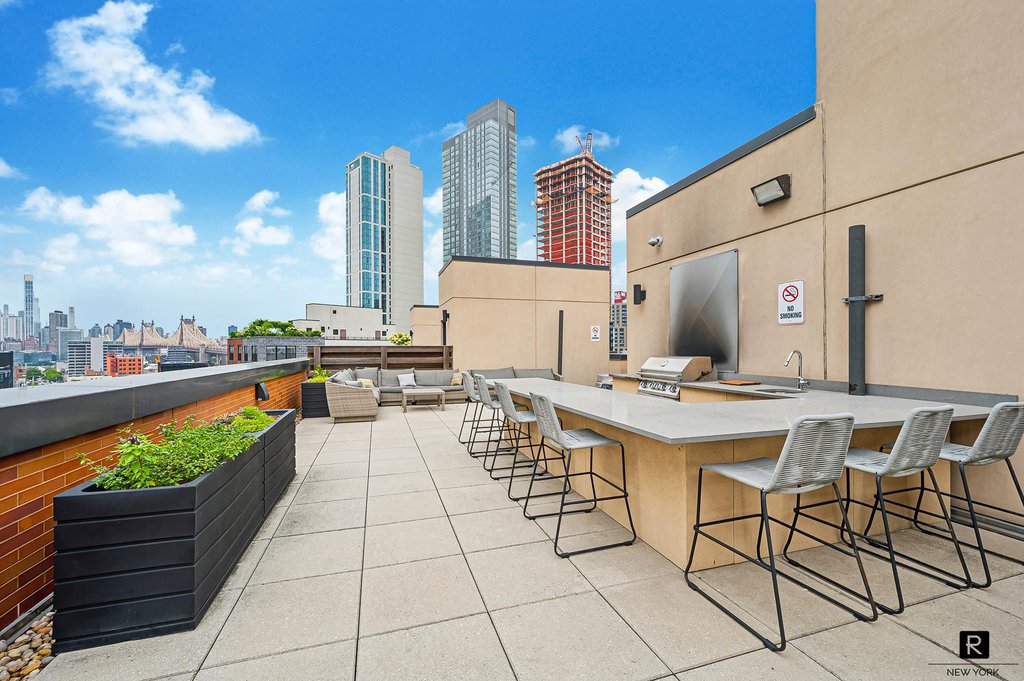 25-21 43rd Avenue, Unit 801 photo 9