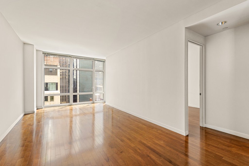 1600 Broadway, Unit 20A photo 8