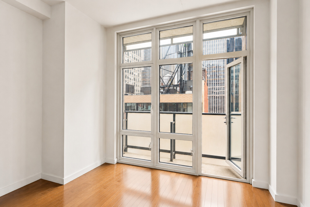 1600 Broadway, Unit 20A photo 11