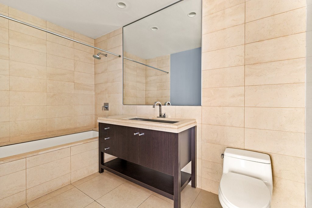 1600 Broadway, Unit 20A photo 13