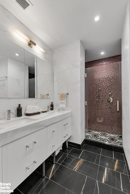 106 Central Park South, Unit 22F photo 4