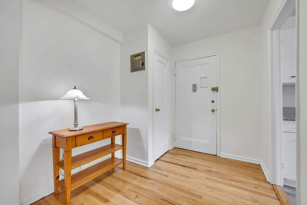 5610 Netherland avenue, Unit 1G photo 7