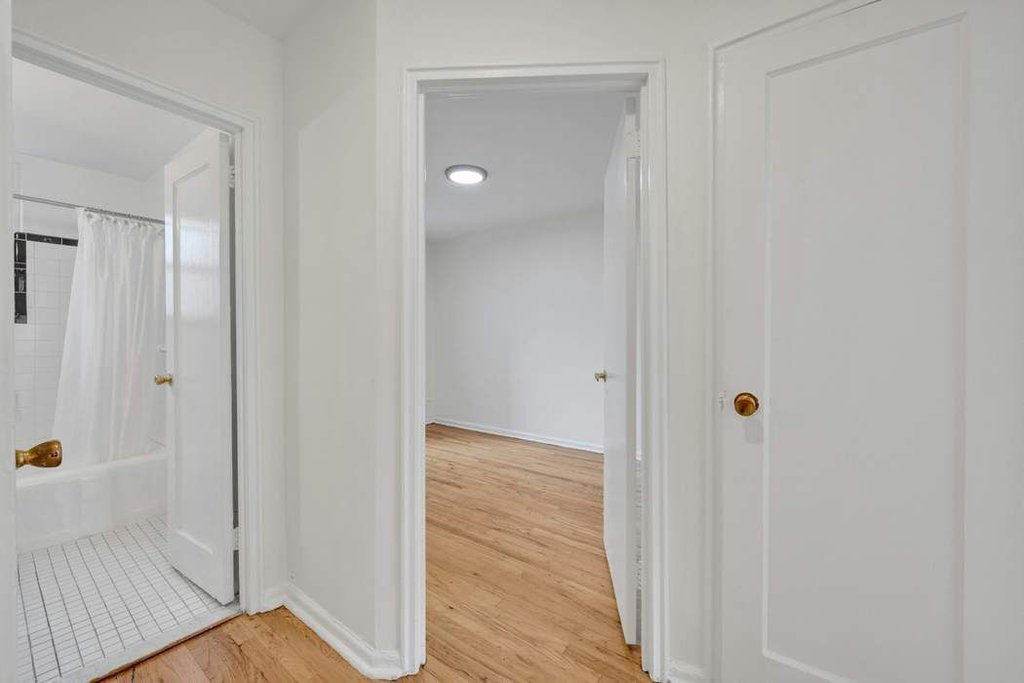 5610 Netherland avenue, Unit 1G photo 21