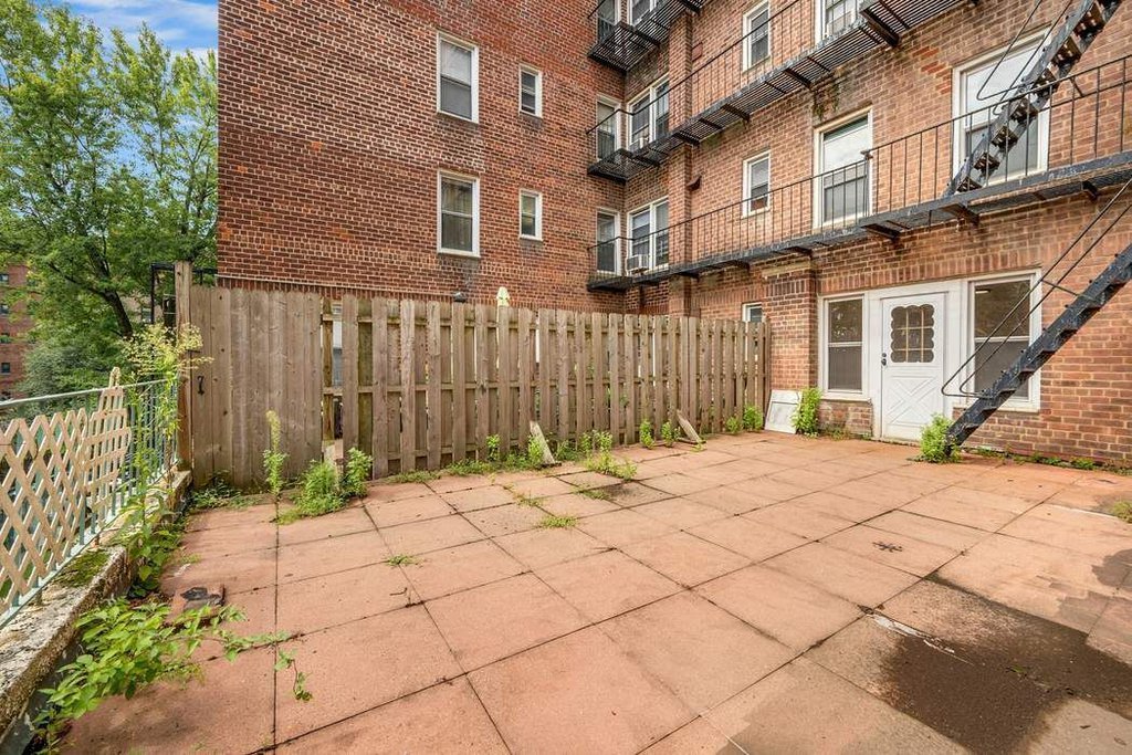 5610 Netherland avenue, Unit 1G photo 31