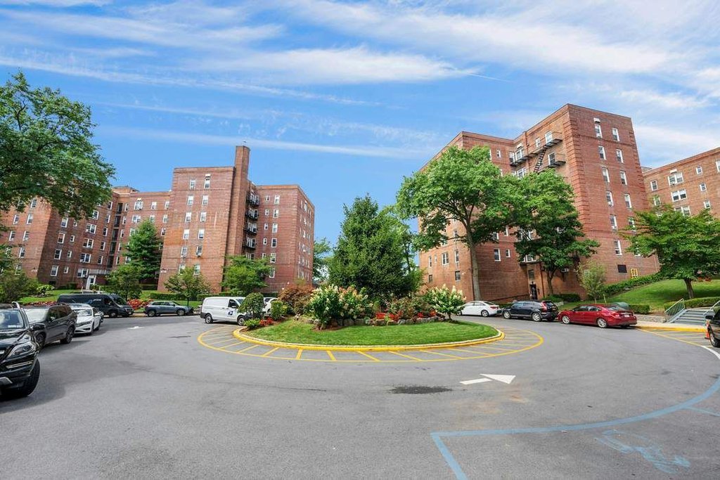 5610 Netherland avenue, Unit 1G photo 34