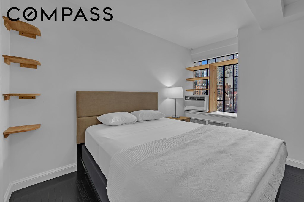 25 Tudor City Place, Unit 1315 photo 5