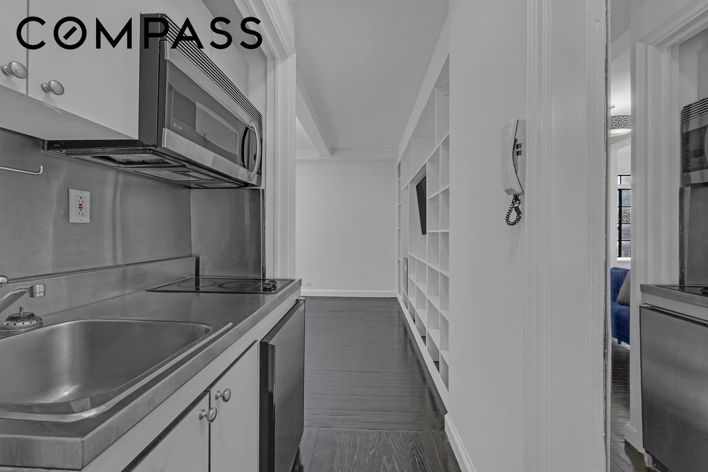 25 Tudor City Place, Unit 1315 photo 9