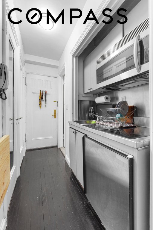25 Tudor City Place, Unit 1315 photo 10
