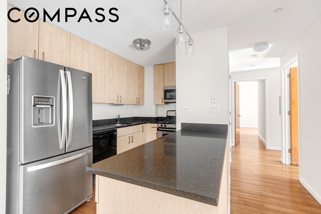 736 West 187th Street, Unit 506 photo 5