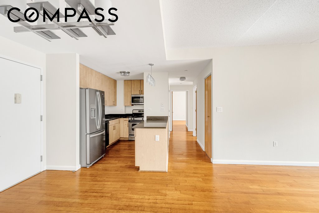 736 West 187th Street, Unit 506 photo 6