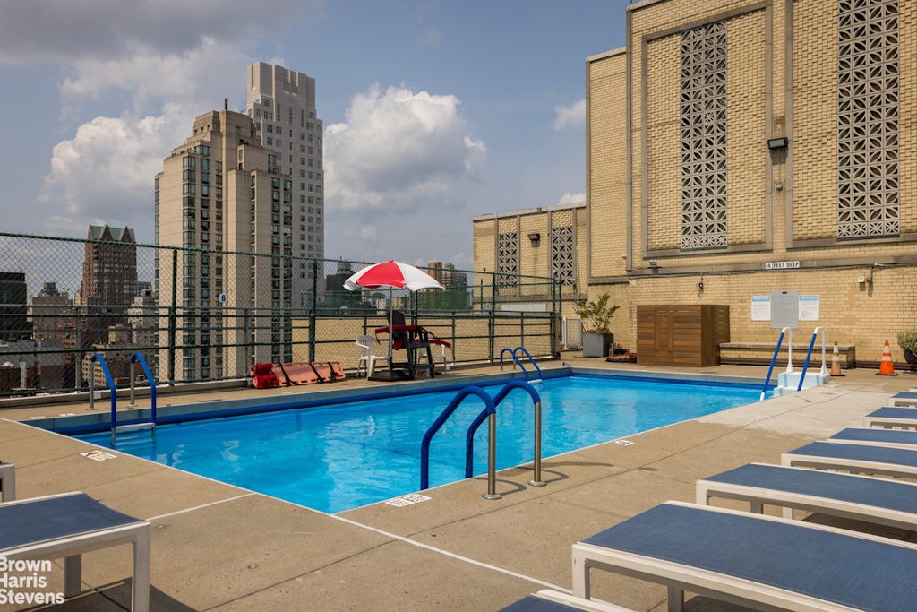 370 East 76th Street, Unit C1001 photo 10