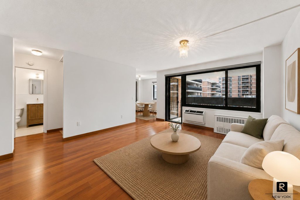 90 Gold Street, Unit 5A