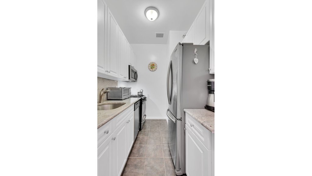 180 West End Avenue, Unit 1N photo 5