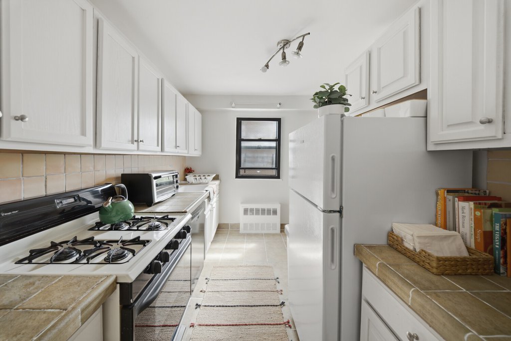 85 Livingston Street, Unit 5D photo 4