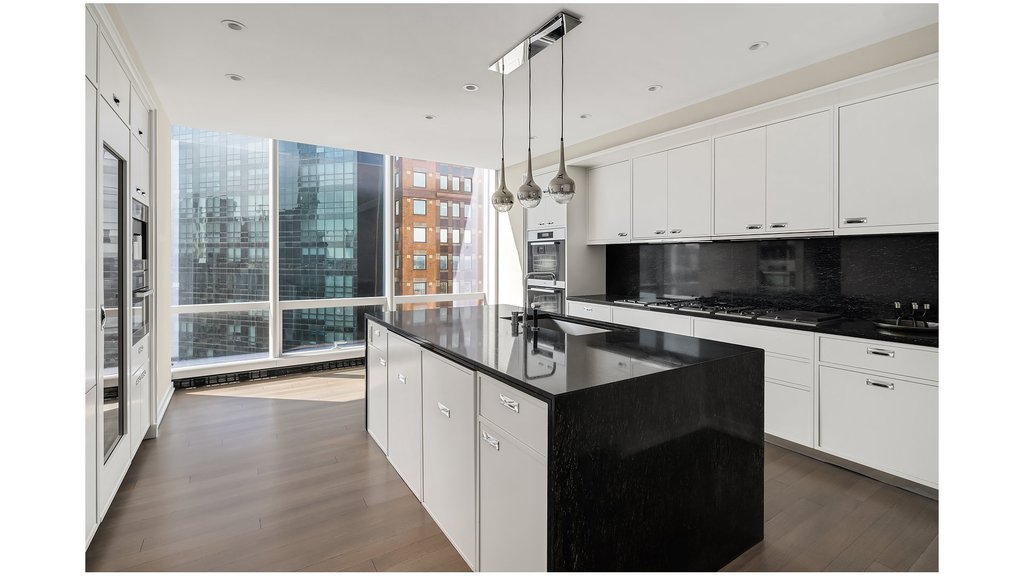 157 West 57th Street, Unit 45C photo 5