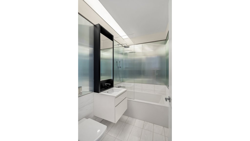 157 West 57th Street, Unit 45C photo 12