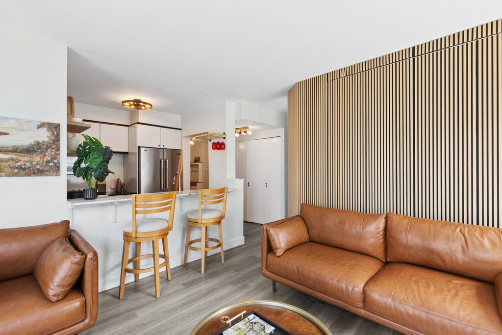 150 West 56th Street, Unit 2810 photo 4