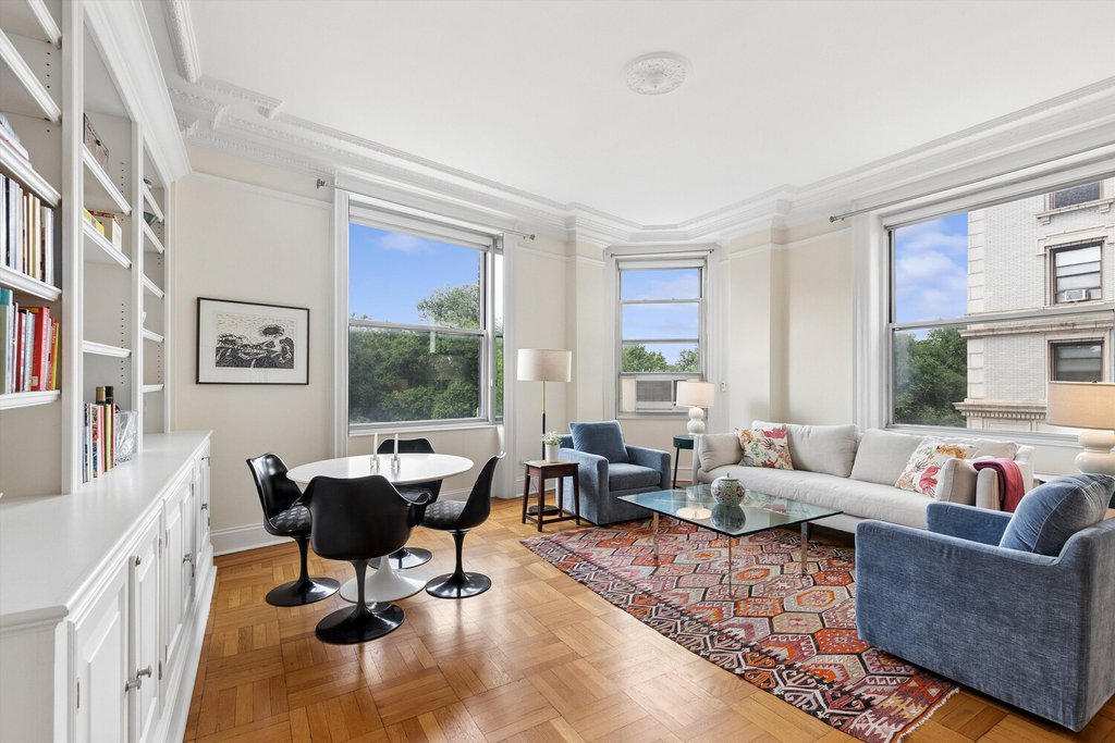 417 Riverside Drive, Unit 3A1
