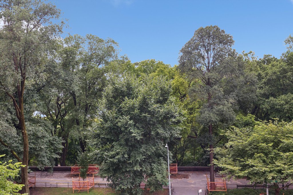417 Riverside Drive, Unit 3A1 photo 8