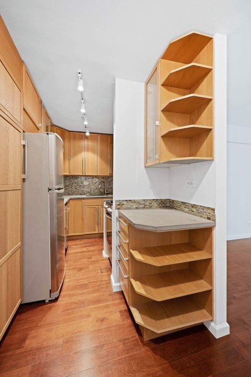 425 East 63rd Street, Unit W7A photo 8