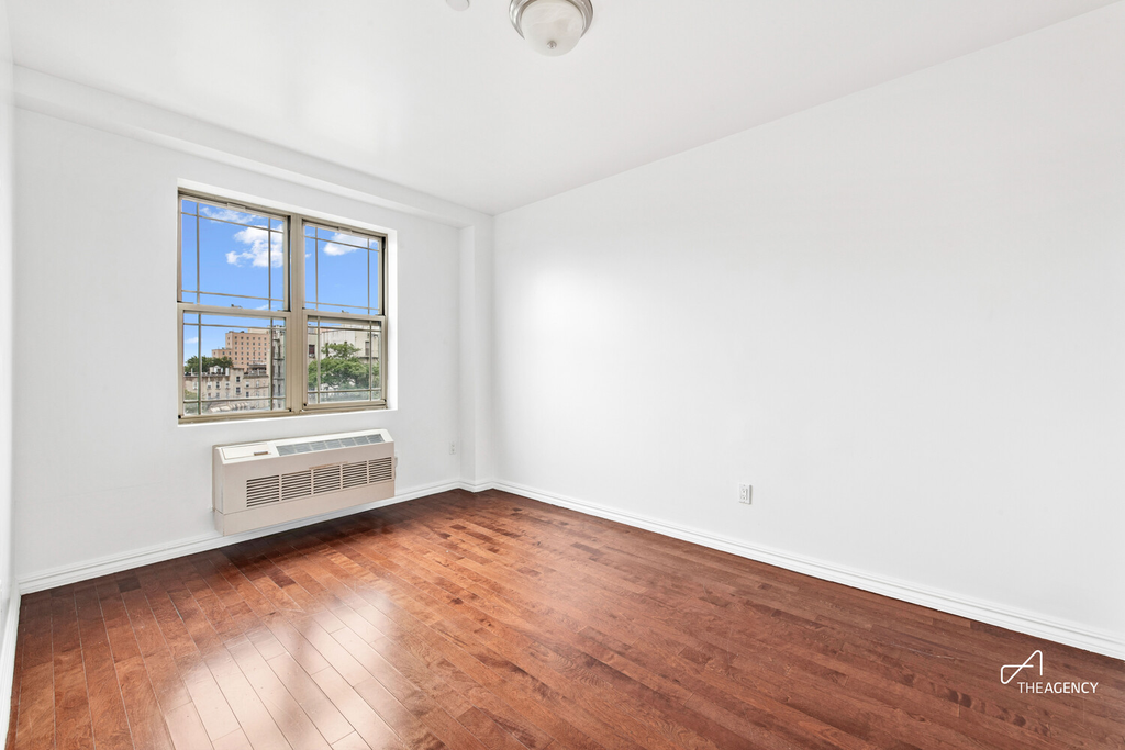40-40 75th Street, Unit 6E photo 2