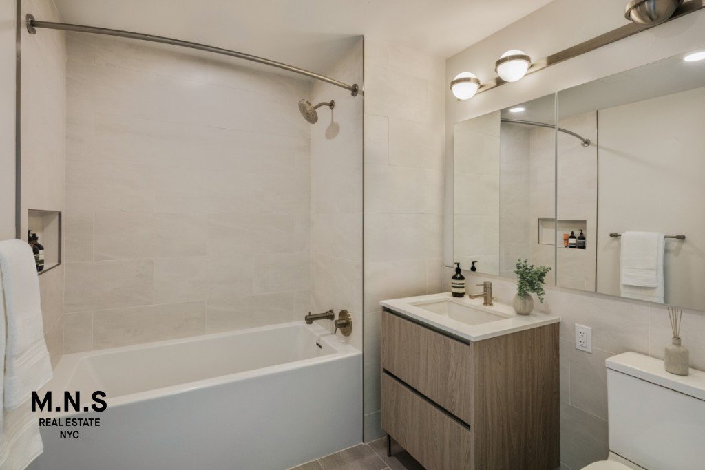 54 Crown Street, Unit 907 photo 10