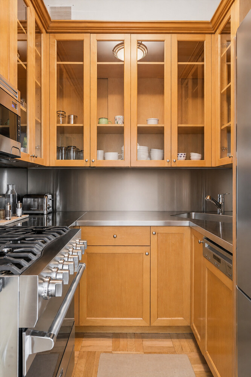 2 Fifth Avenue, Unit PHL photo 6