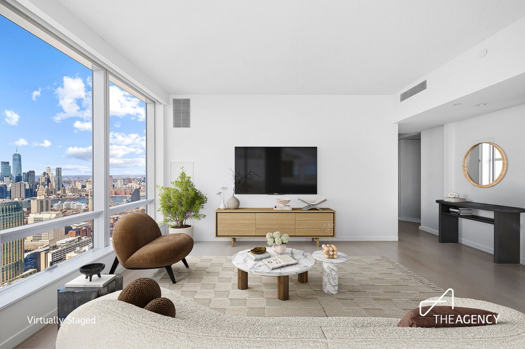 1 City Point, Unit 63H photo 3