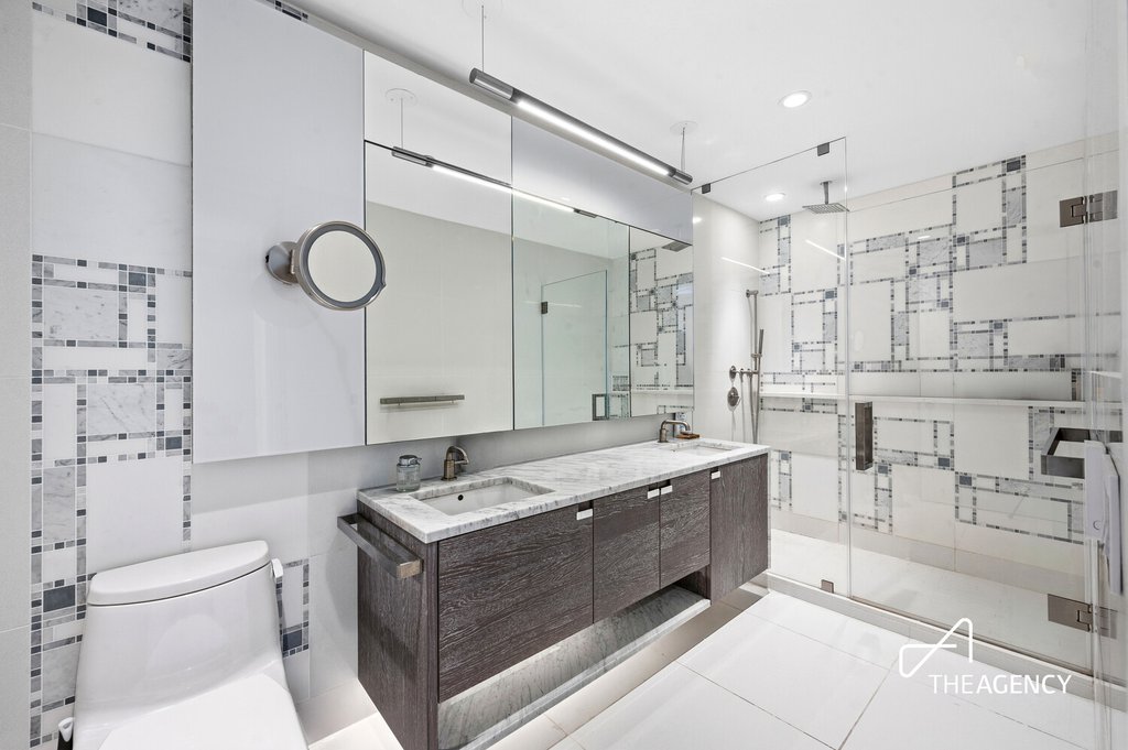 1 City Point, Unit 63H photo 6