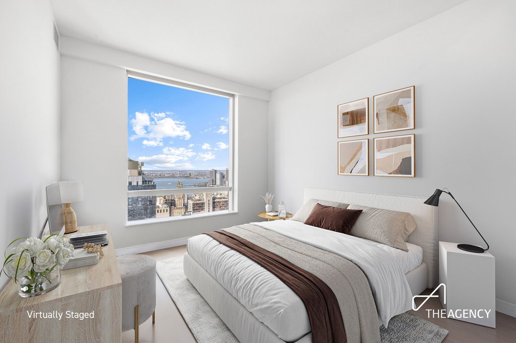1 City Point, Unit 63H photo 7