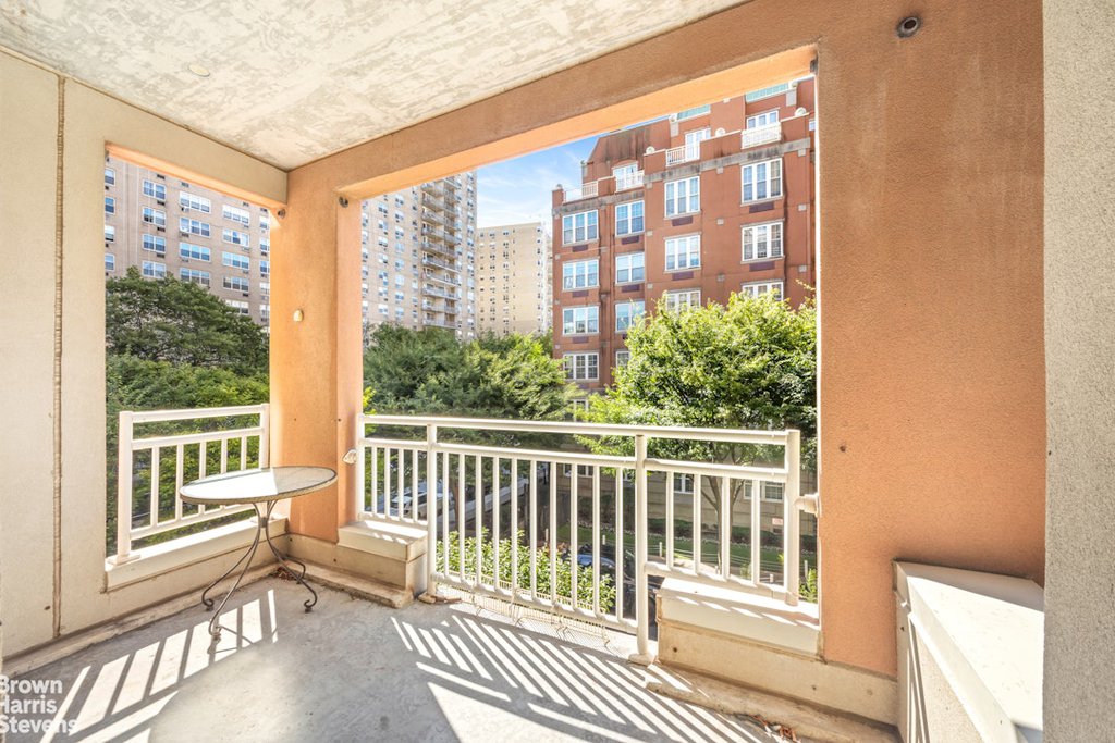 65 Oceana Drive East, Unit 3F photo 6